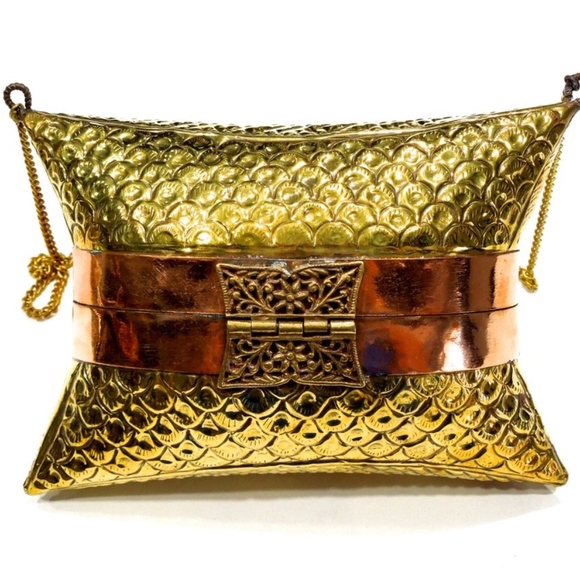 VTG 70's Rare Ornate Brass Copper Pillow Purse - Picture 3 of 5